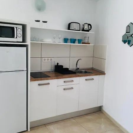 Anjomacar B 아파트