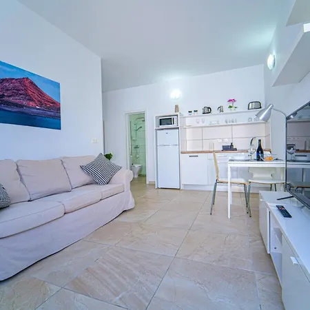 Apartamento Anjomacar Ii *