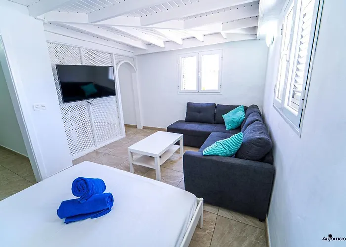 Anjomacar B アパート テギセ