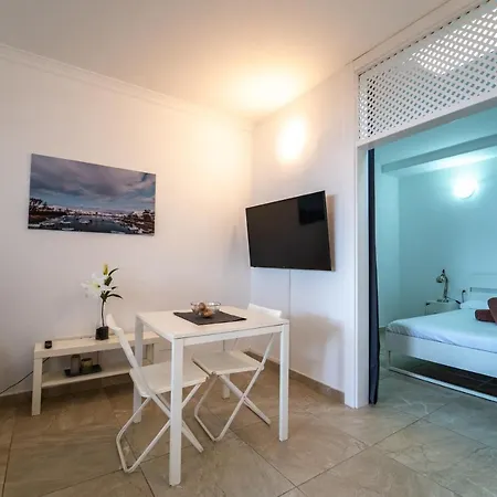 Apartment Anjomacar B *
